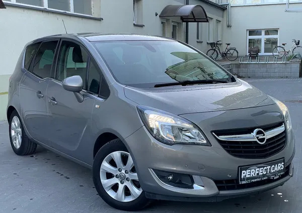 opel Opel Meriva cena 34700 przebieg: 142245, rok produkcji 2015 z Łapy